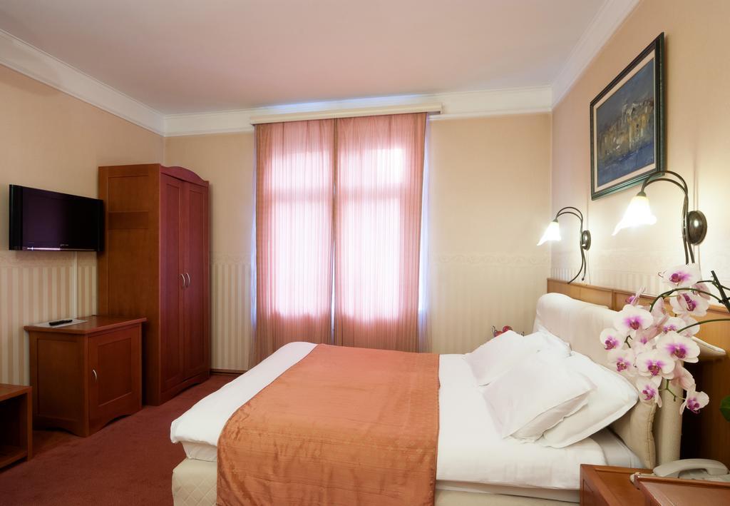Aleksandar Hotel Vrnjačka Banja Esterno foto