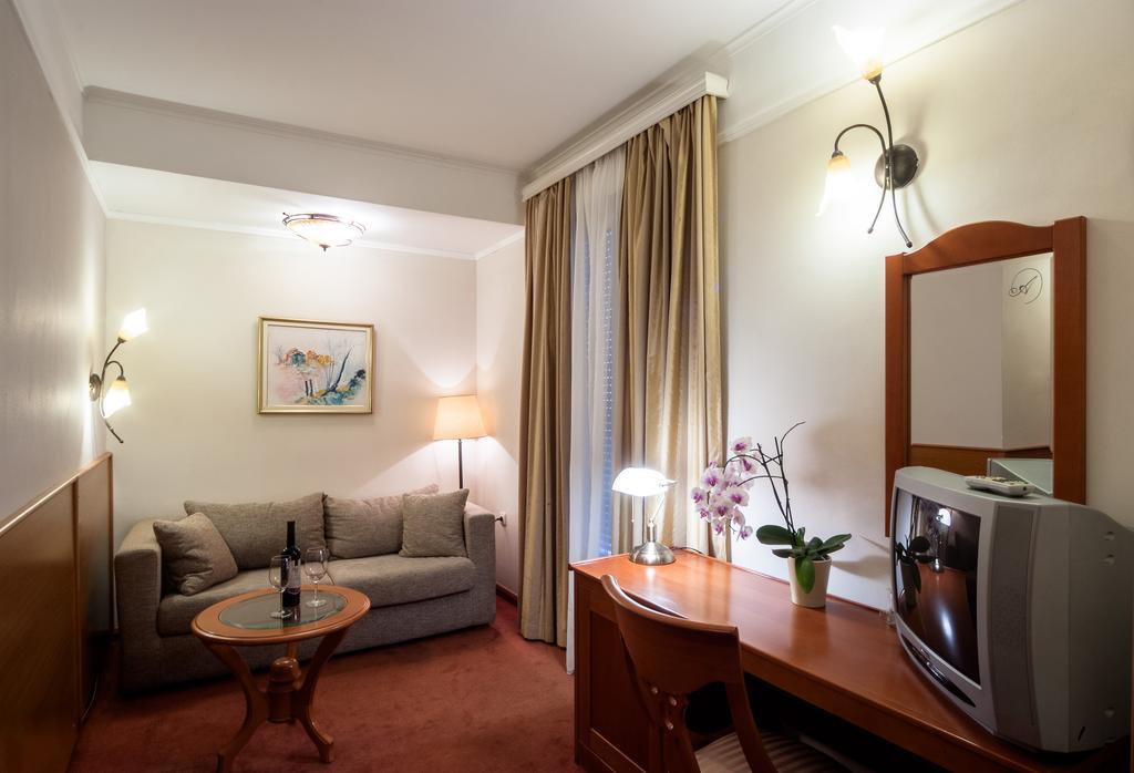 Aleksandar Hotel Vrnjačka Banja Esterno foto