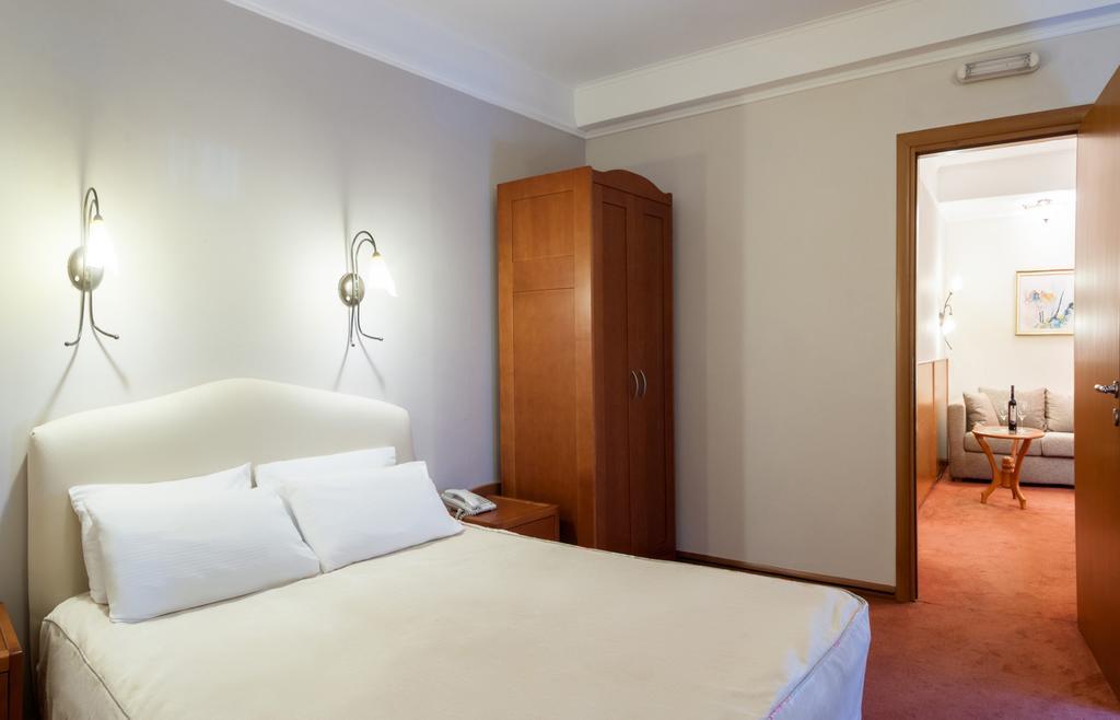 Aleksandar Hotel Vrnjačka Banja Esterno foto