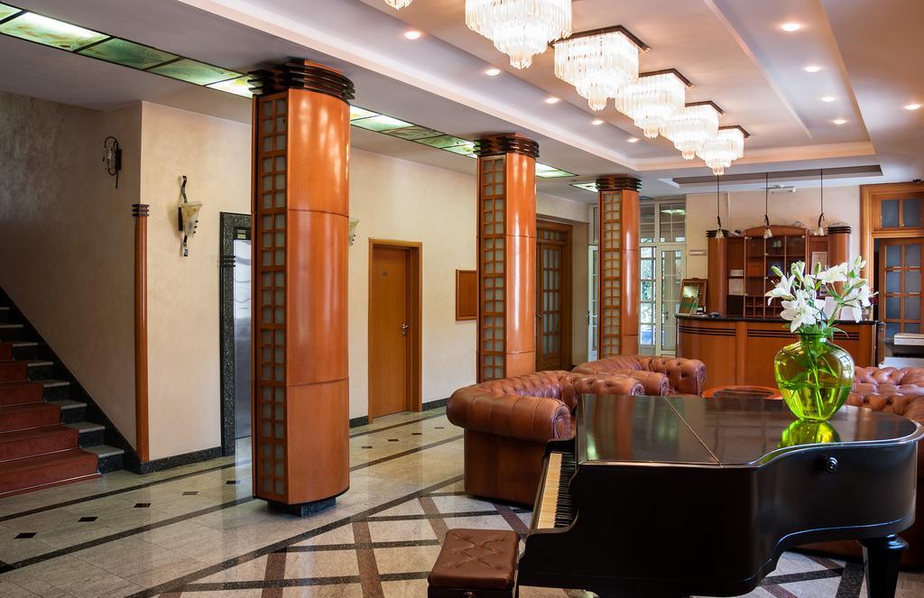 Aleksandar Hotel Vrnjačka Banja Esterno foto